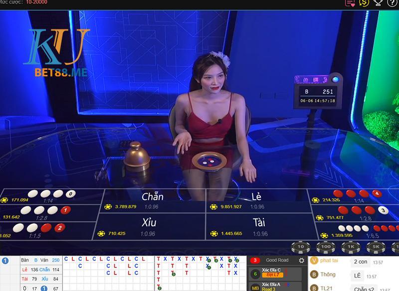 Xóc đĩa online tại Kubet đang là tựa game hấp dẫn nhất mọi nhà cái